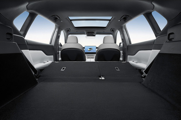 "Hardcover Model Y" Landscape bosom friend interior exposure